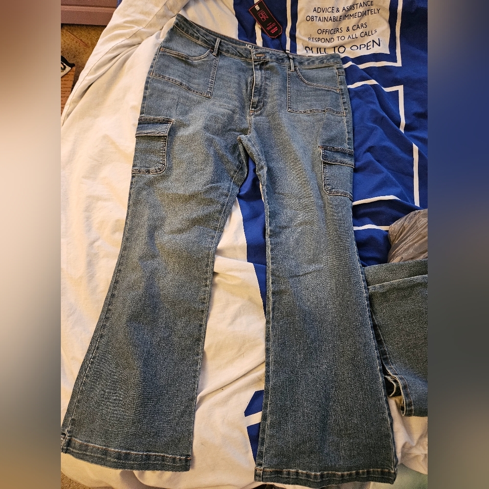 No boundaries Women's plus size 19 Flare Boot Cut Jeans NWT